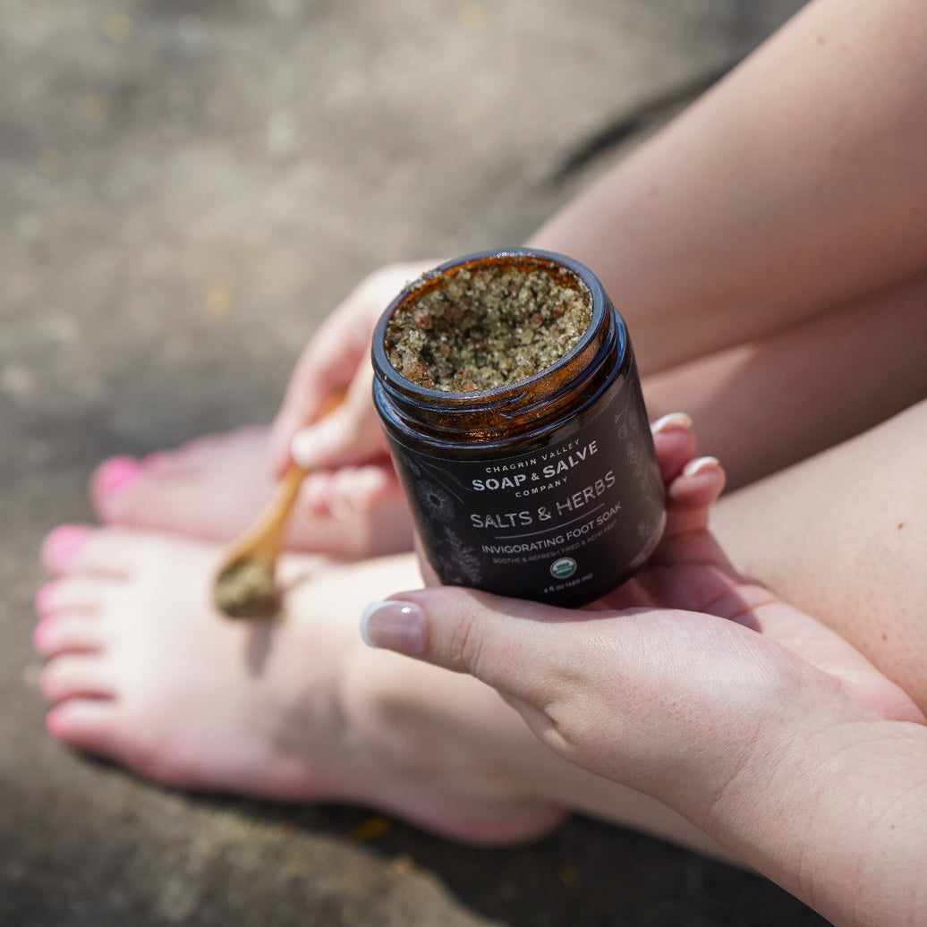 Organic soaking salts for feet. Natural skincare for feet